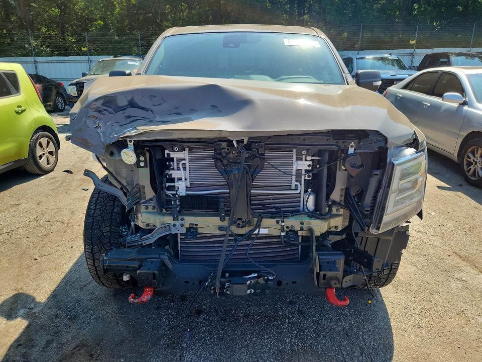 2024 NISSAN TITAN PRO-4X 5