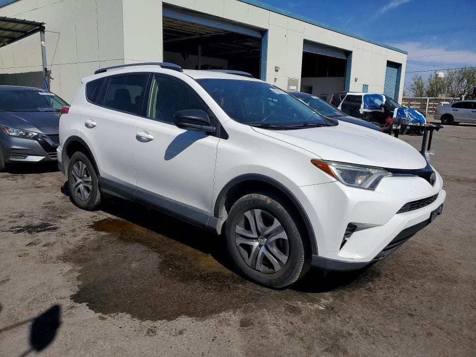 2018 TOYOTA RAV4 LE 4