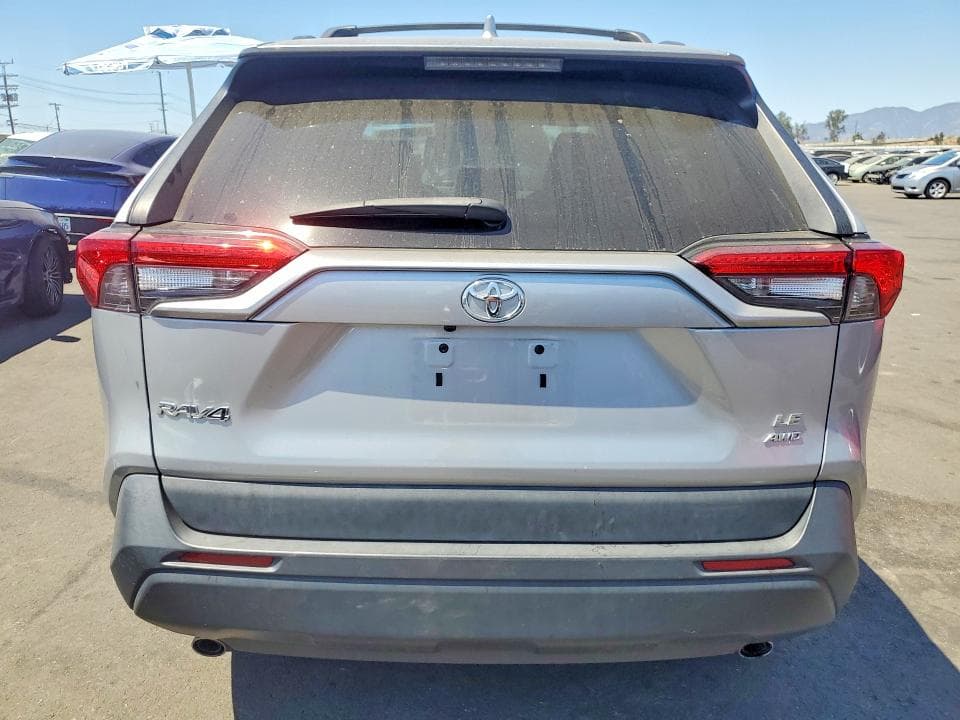 2021 TOYOTA RAV4 LE 6