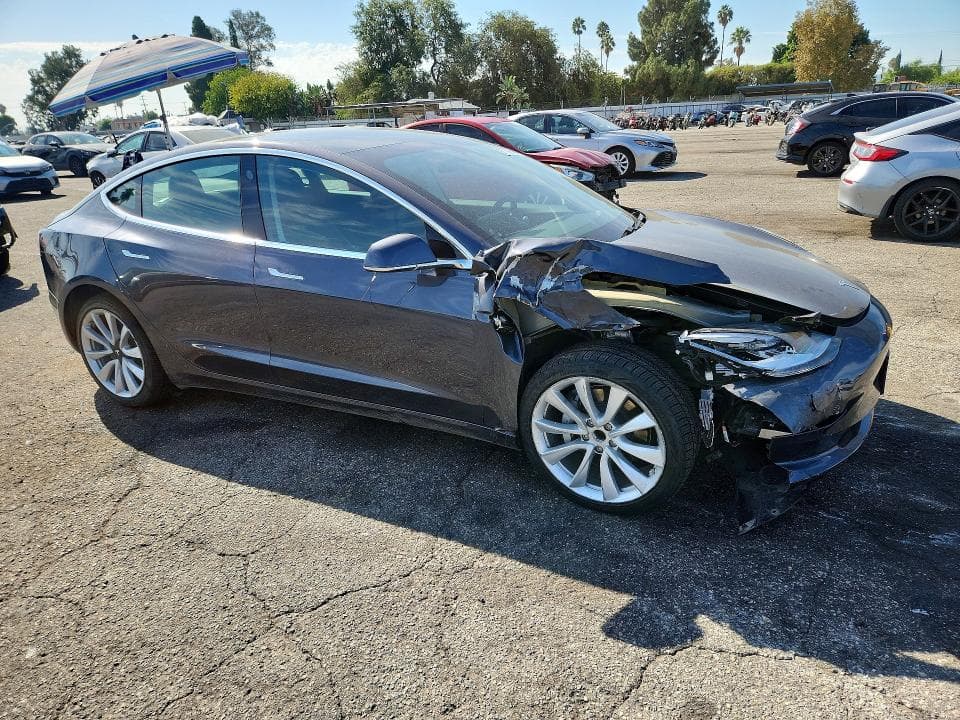 2019 TESLA MODEL 3 4