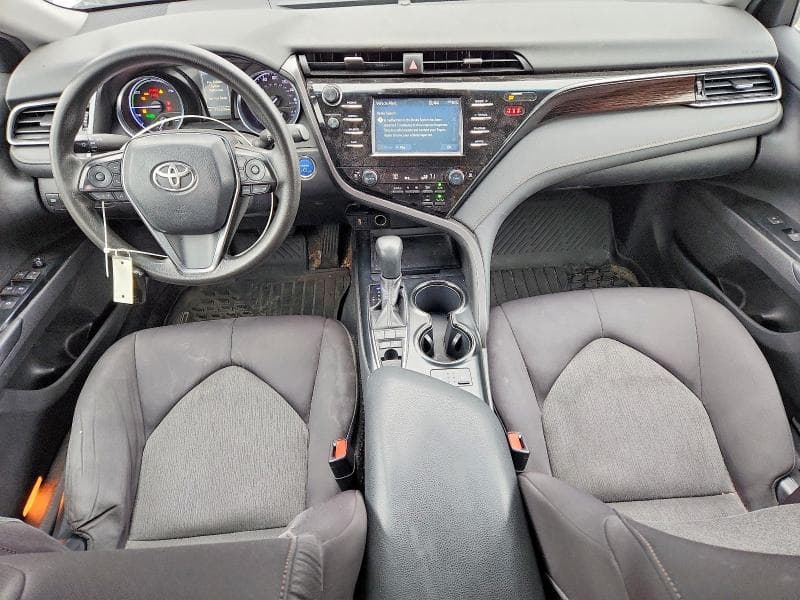 2019 TOYOTA CAMRY LE 8