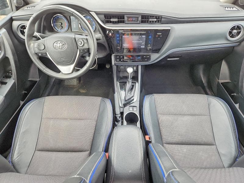 2017 TOYOTA COROLLA SE 8