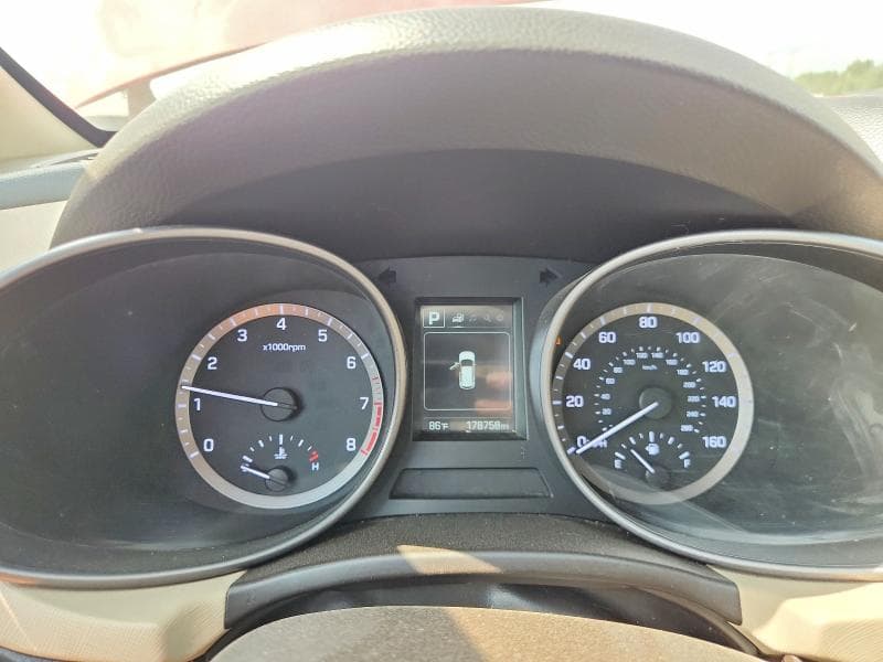 2017 HYUNDAI SANTA FE SPORT 2.4L 9
