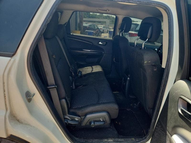 2019 DODGE JOURNEY SE 11