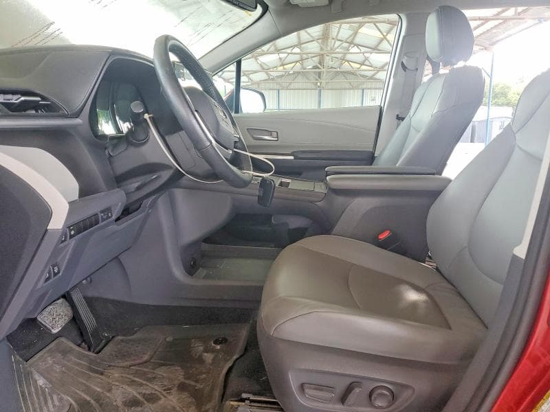 2021 TOYOTA SIENNA XLE 7