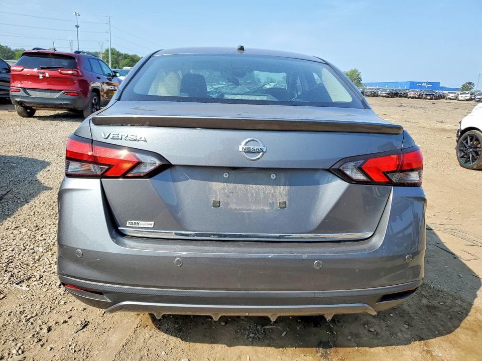 2020 NISSAN VERSA S 6