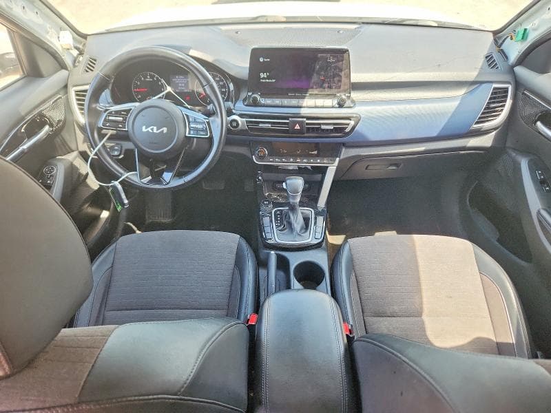 2022 KIA SELTOS S 8