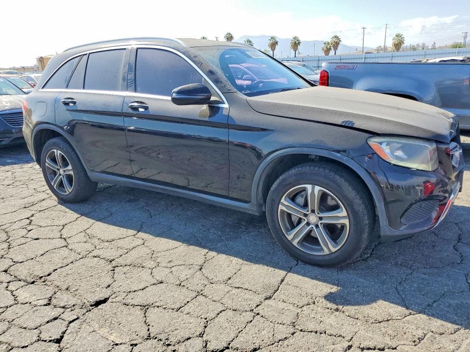 2017 MERCEDES-BENZ GLC 300 4