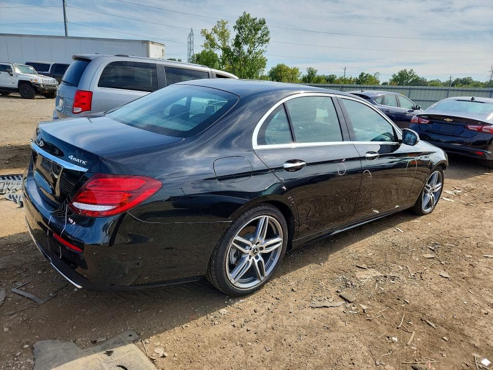 2019 MERCEDES-BENZ E 300 4MATIC 3