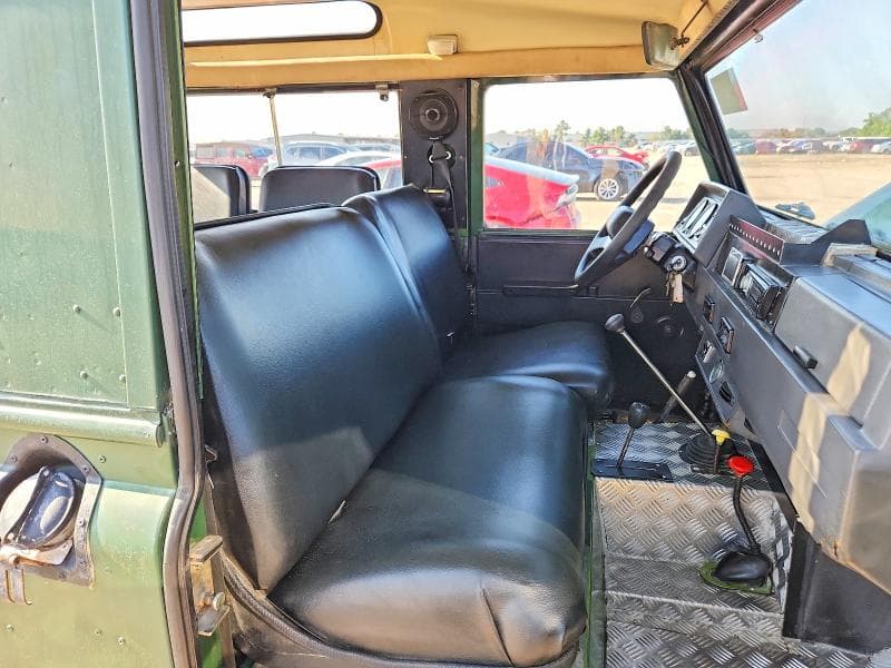 1983 LAND ROVER DEFENDER 11