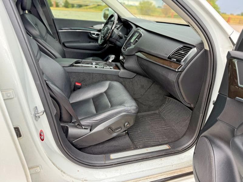 2018 VOLVO XC90 T5 5