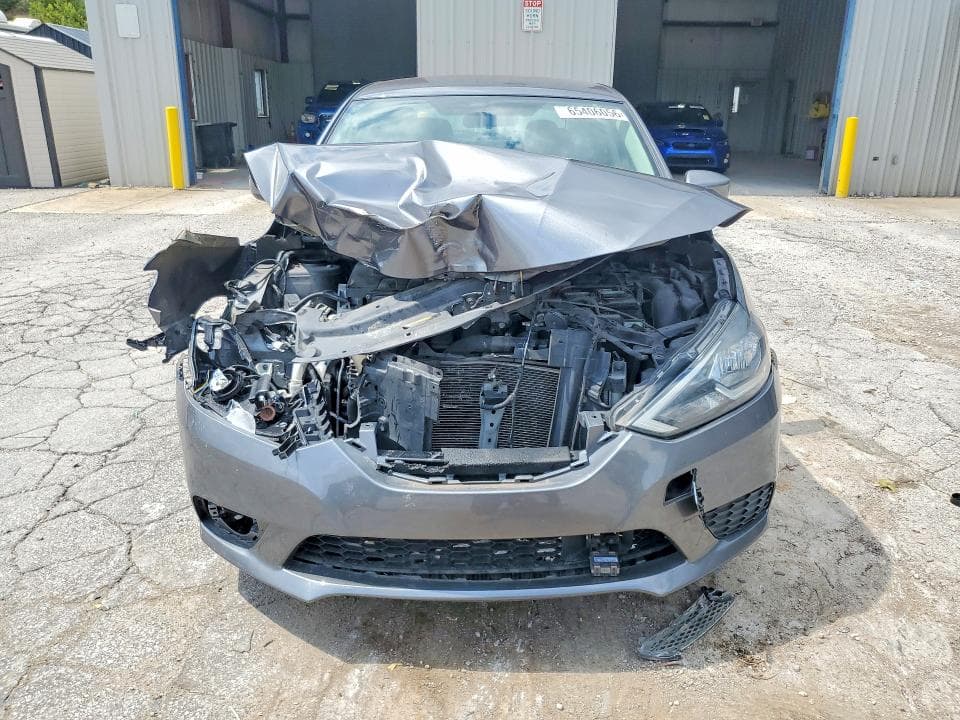 2019 NISSAN SENTRA SV 5