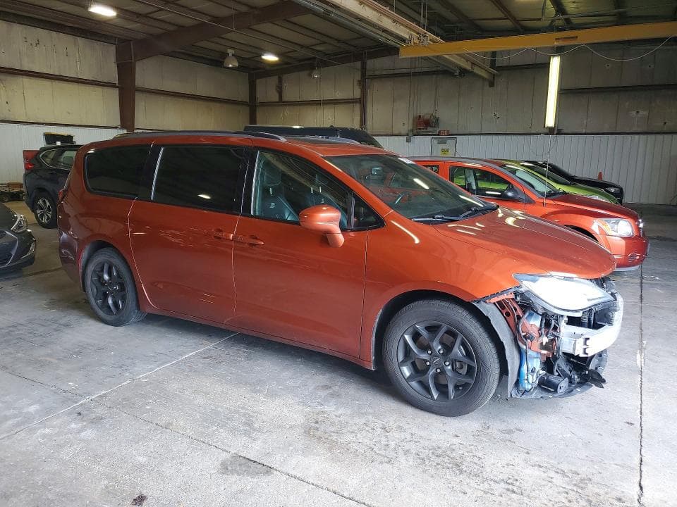 2018 CHRYSLER PACIFICA TOURING L PLUS 4