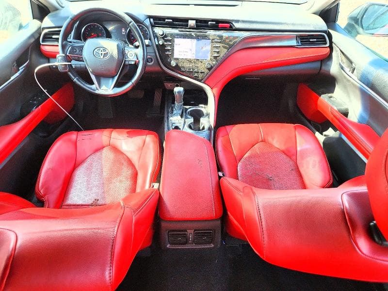 2019 TOYOTA CAMRY XSE 8