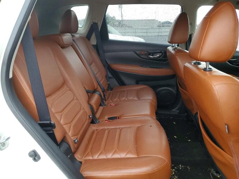 2017 NISSAN ROGUE SL 11