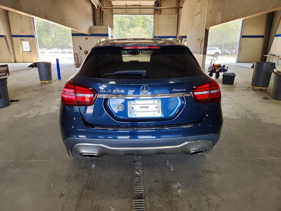 2020 MERCEDES-BENZ GLA 250 4MATIC 6