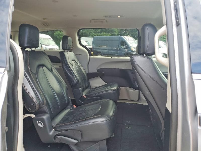 2020 CHRYSLER PACIFICA TOURING L PLUS 11
