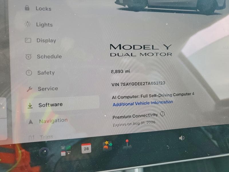 2026 TESLA MODEL Y 9