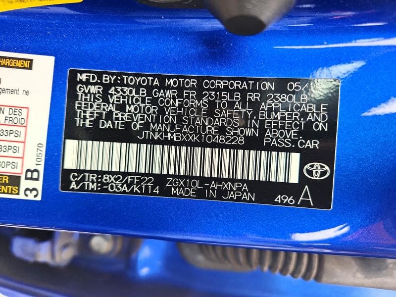 2019 TOYOTA C-HR XLE 14