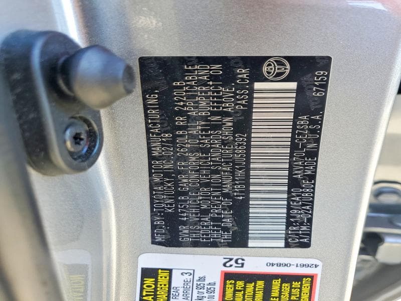 2018 TOYOTA CAMRY SE 12