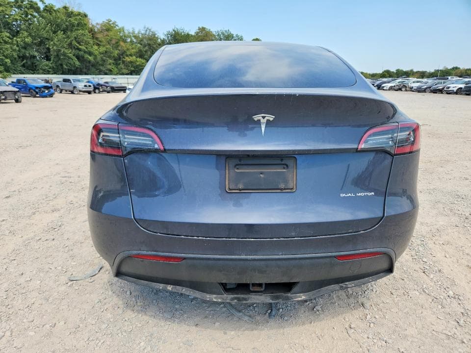 2023 TESLA MODEL Y 6