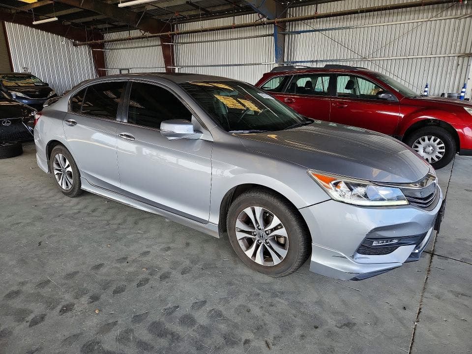 2017 HONDA ACCORD EX 4