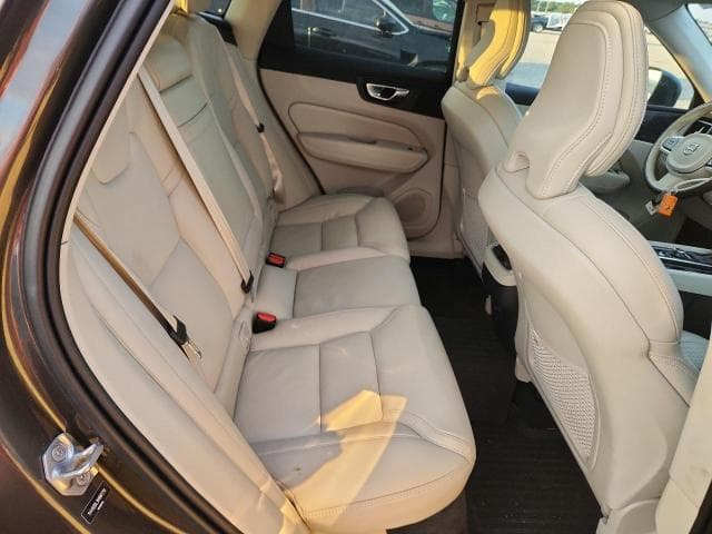 2021 VOLVO XC60 T5 INSCRIPTION 11