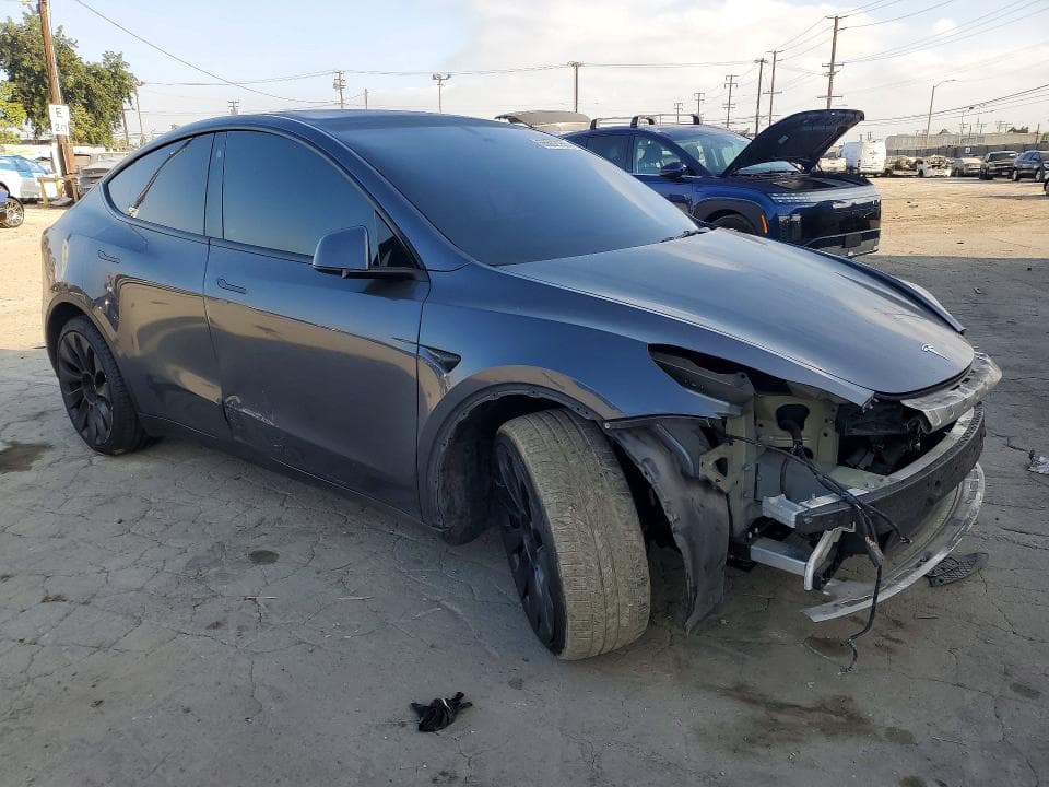 2022 TESLA MODEL Y 4