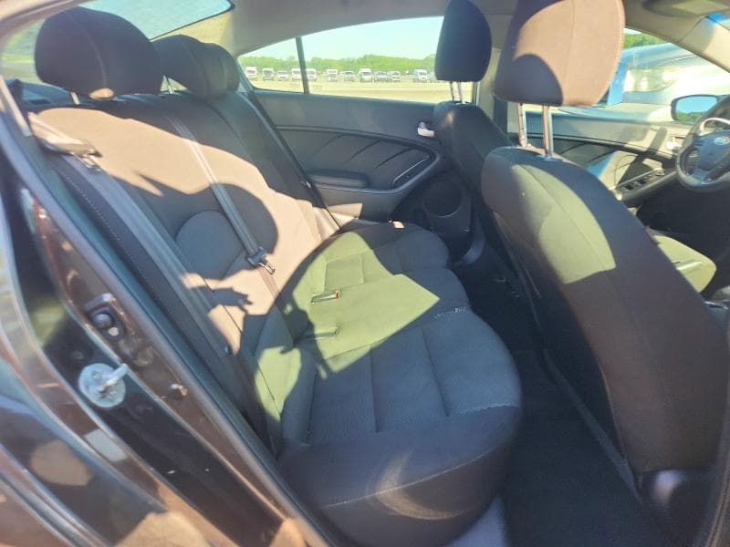 2018 KIA FORTE LX 10