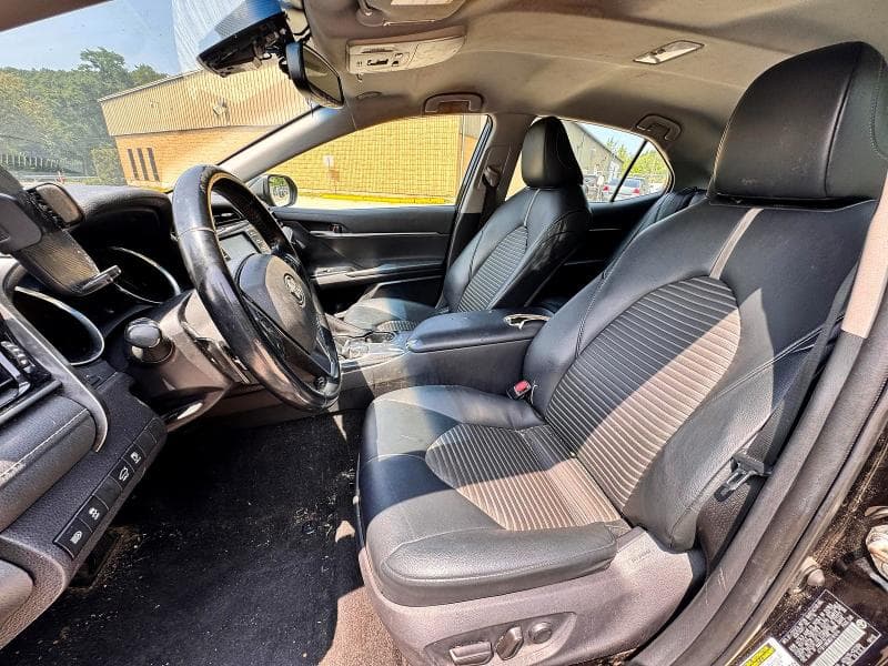 2019 TOYOTA CAMRY L 6