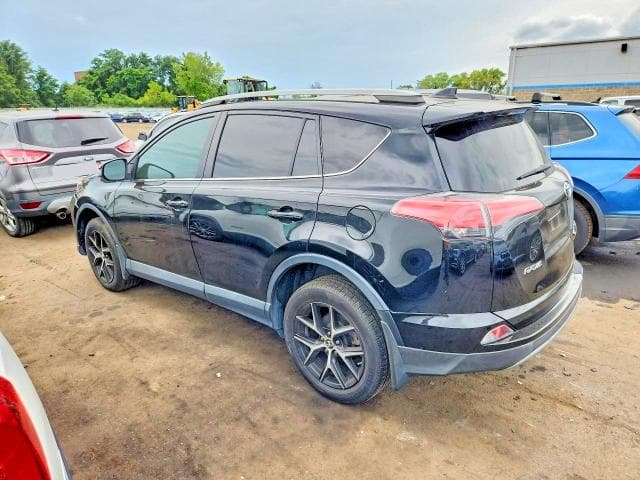2018 TOYOTA RAV4 SE 2