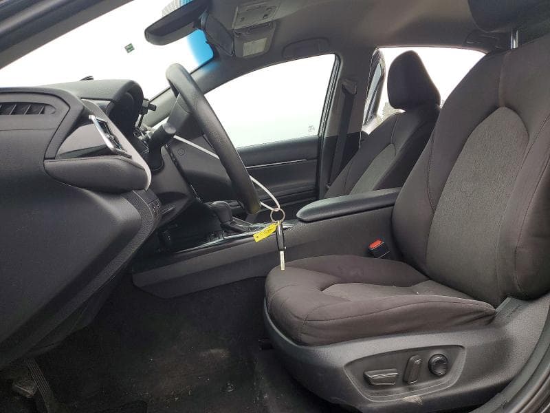 2018 TOYOTA CAMRY LE 7