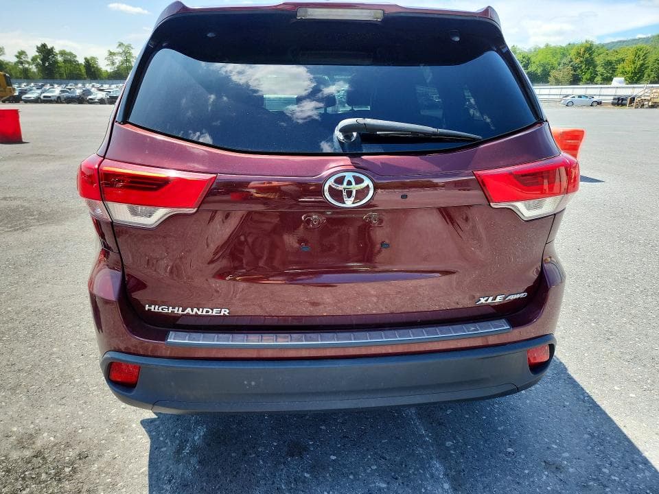 2017 TOYOTA HIGHLANDER XLE 6