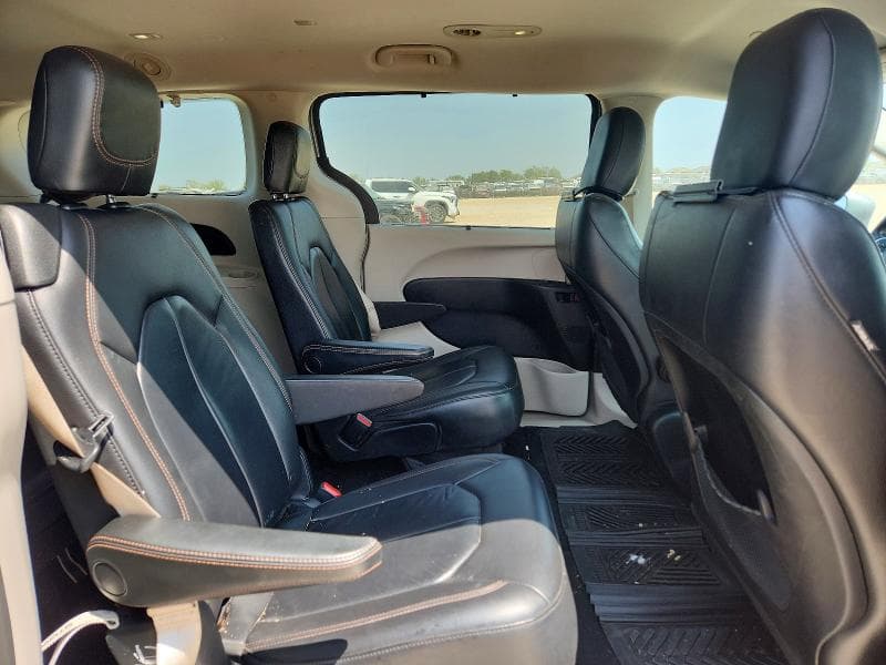 2017 CHRYSLER PACIFICA TOURING L 10