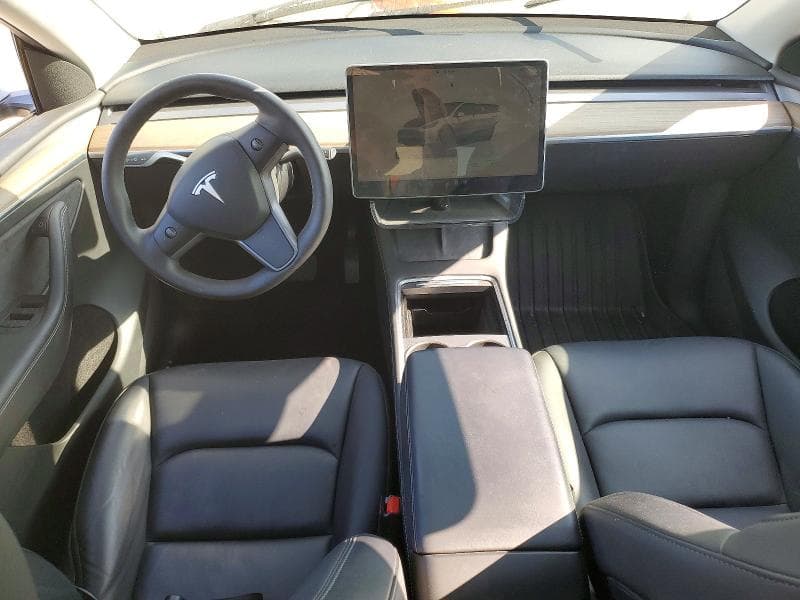 2023 TESLA MODEL Y 8