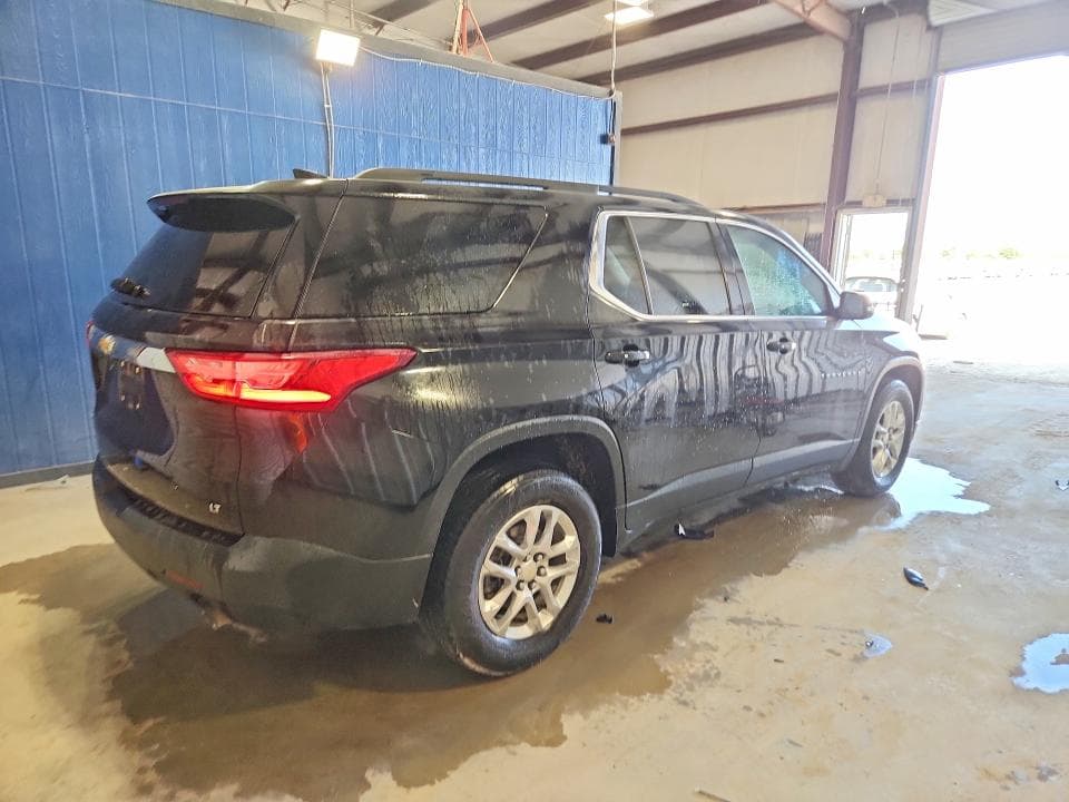 2021 CHEVROLET TRAVERSE LT 3