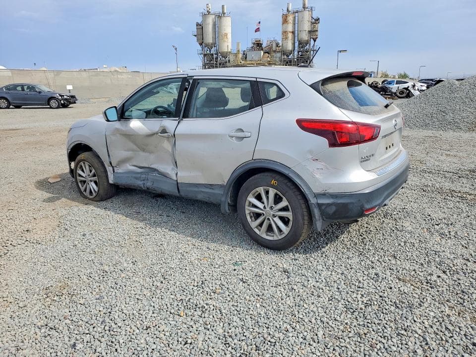 2018 NISSAN ROGUE SPORT S 2