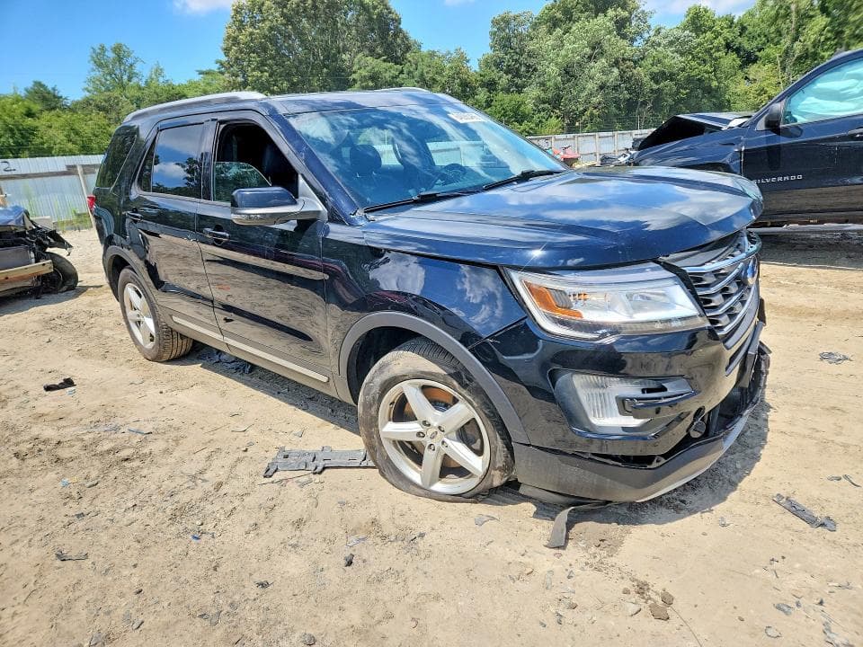 2017 FORD EXPLORER XLT 4