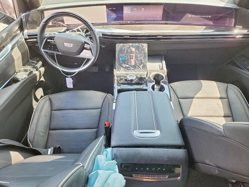 2026 CADILLAC ESCALADE LUXURY 8