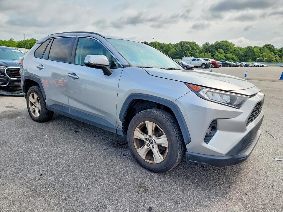 2021 TOYOTA RAV4 XLE 4