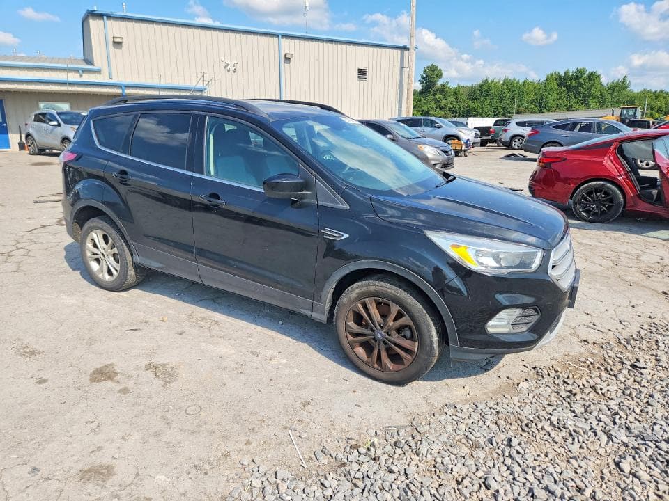 2018 FORD ESCAPE SE 4