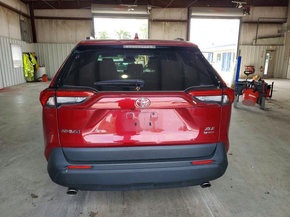 2025 TOYOTA RAV4 HYBRID XLE 6