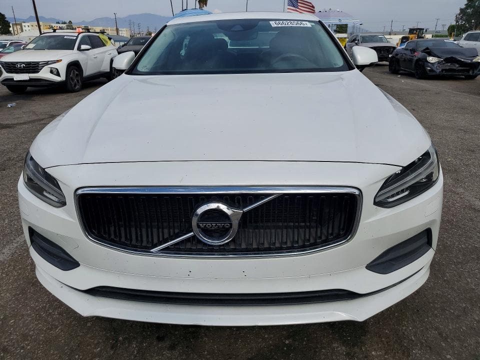 2018 VOLVO S90 T5 MOMENTUM 5
