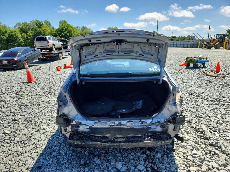 2017 HYUNDAI ELANTRA LIMITED 6