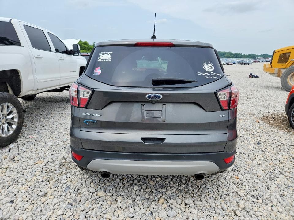 2017 FORD ESCAPE SE 6