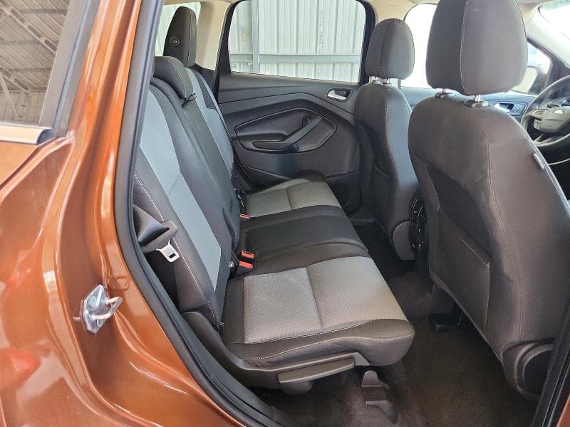 2017 FORD ESCAPE SE 11