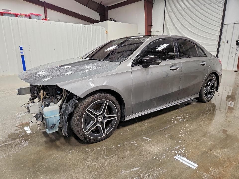2019 MERCEDES-BENZ A 220 - 1