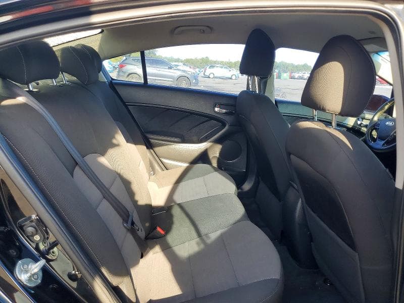 2017 KIA FORTE S 10