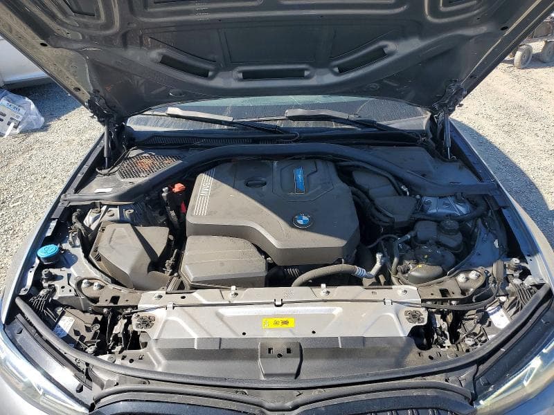 2023 BMW 330E 11