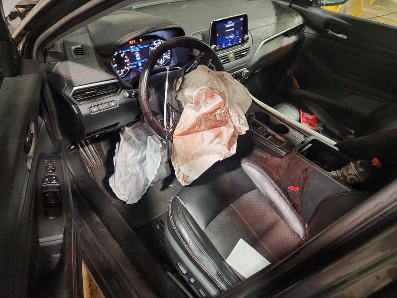 2019 NISSAN ALTIMA SR 8